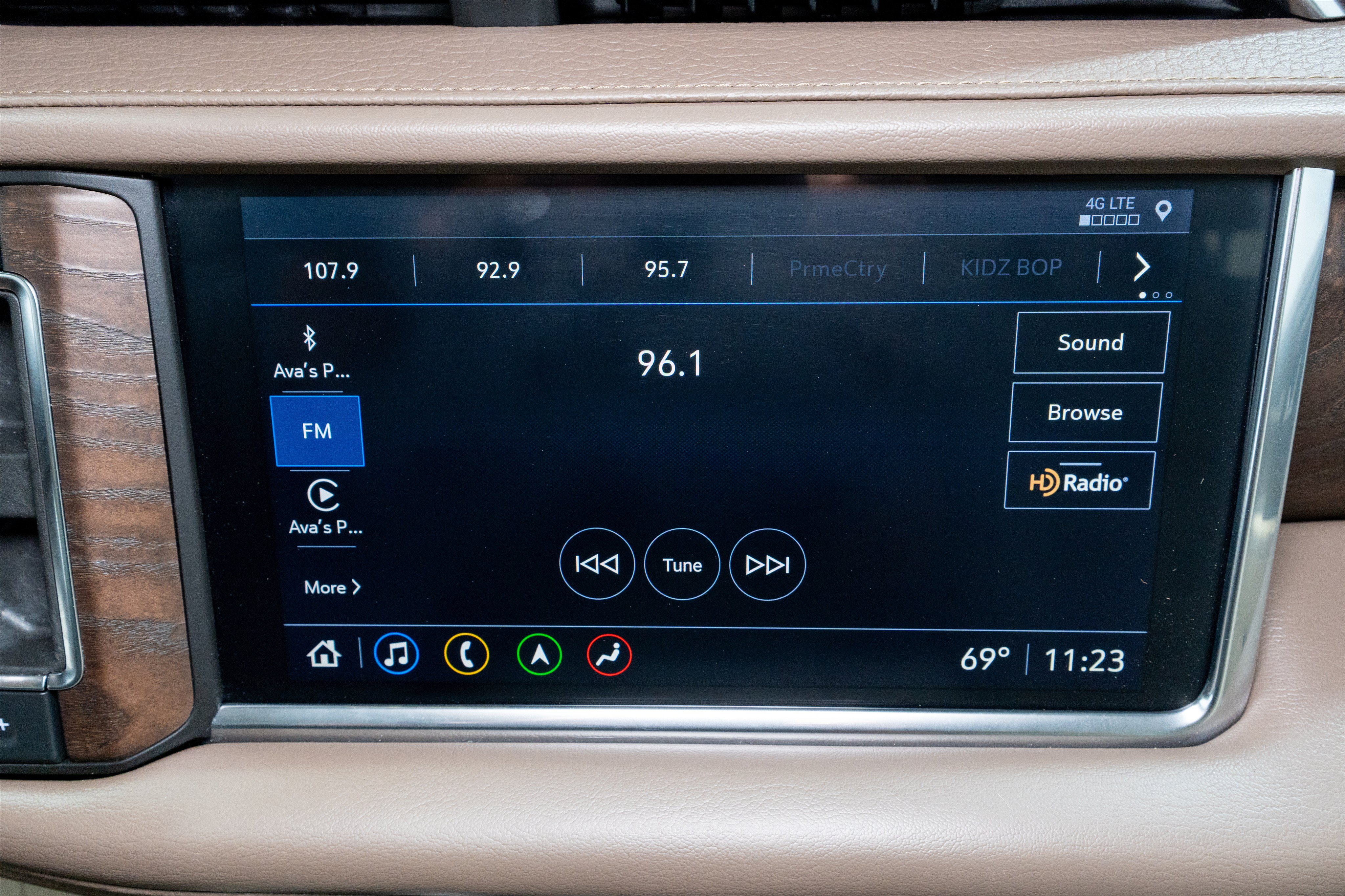 Used 2021 GMC Yukon Denali w/ Advanced Technology Package RWD image 20