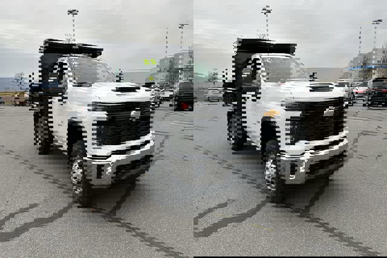 New 2025 Chevrolet Silverado 3500 W/T w/ WT Convenience Package image 1