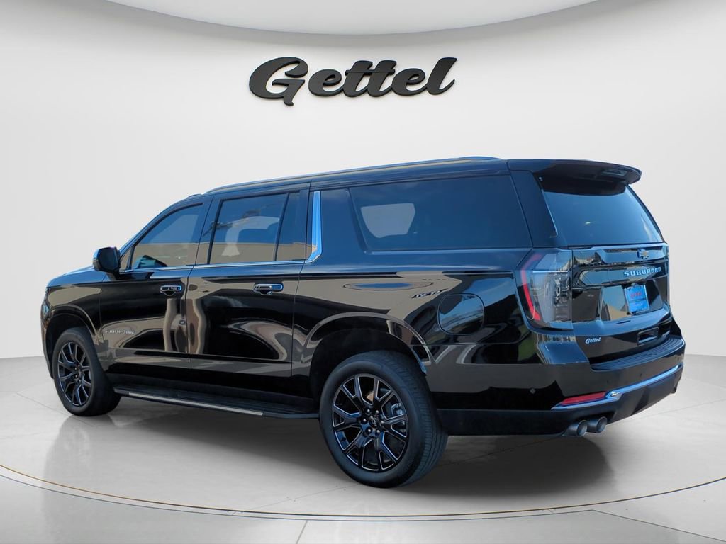 Used 2025 Chevrolet Suburban Premier image 6