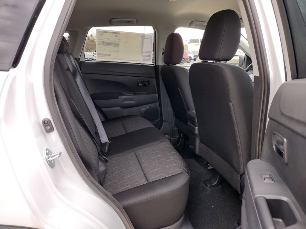 New 2026 Mitsubishi Outlander Sport LE AWD/4WD image 9