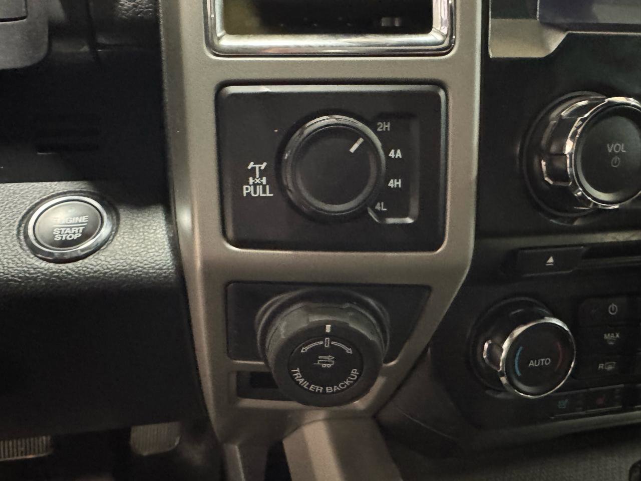 Used 2016 Ford F150 Lariat AWD/4WD image 28