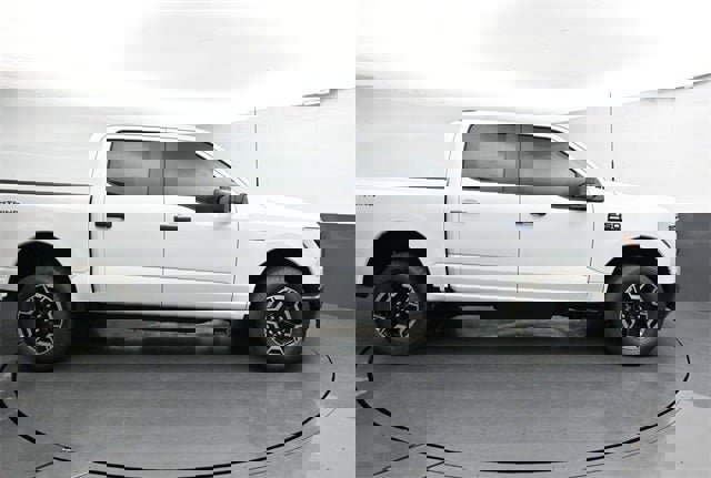 New 2024 Ford F150 Lightning Pro w/ Max Trailer Tow Package image 15