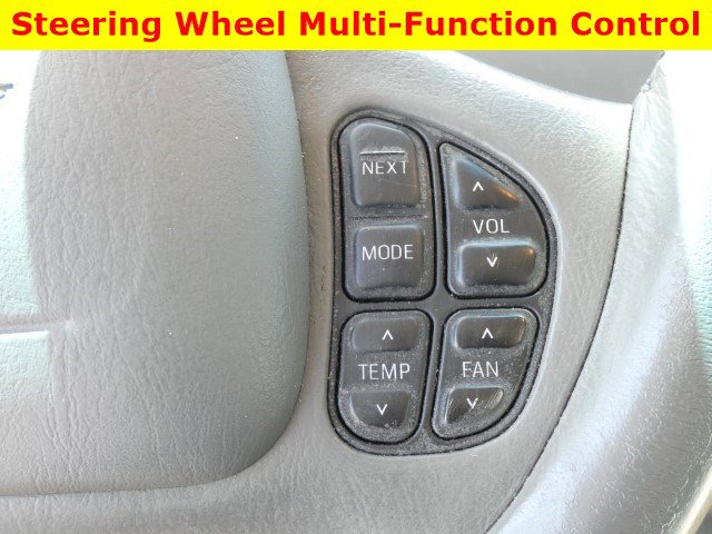 Used 2001 Lincoln Town Car Cartier image 18