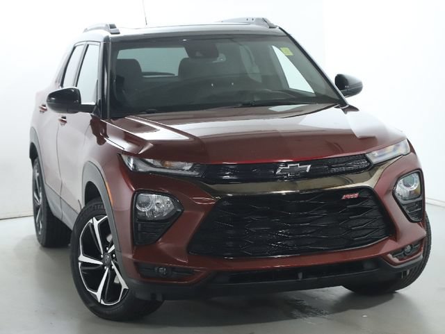 Certified 2023 Chevrolet TrailBlazer RS w/ Sun and Liftgate Package AWD/4WD image 2