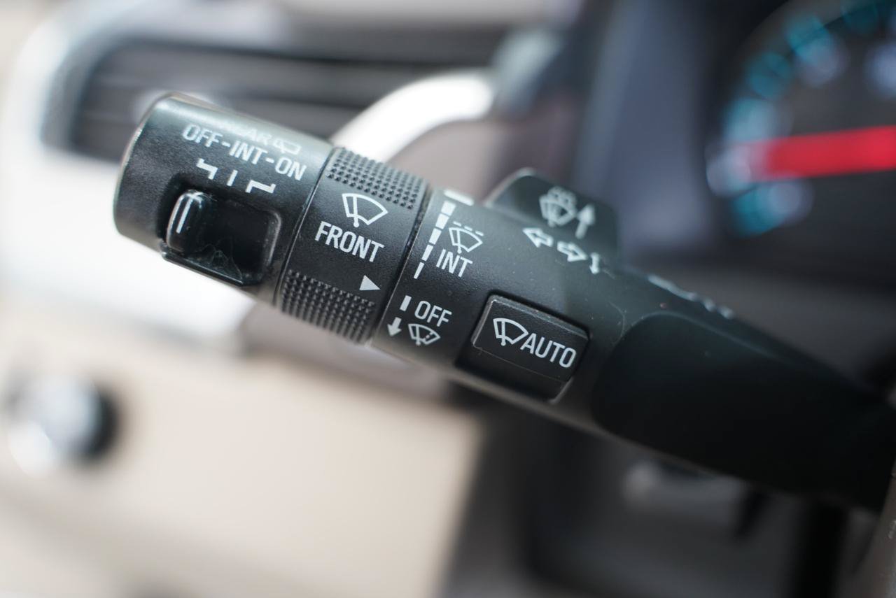Used 2018 Chevrolet Tahoe LT RWD image 14