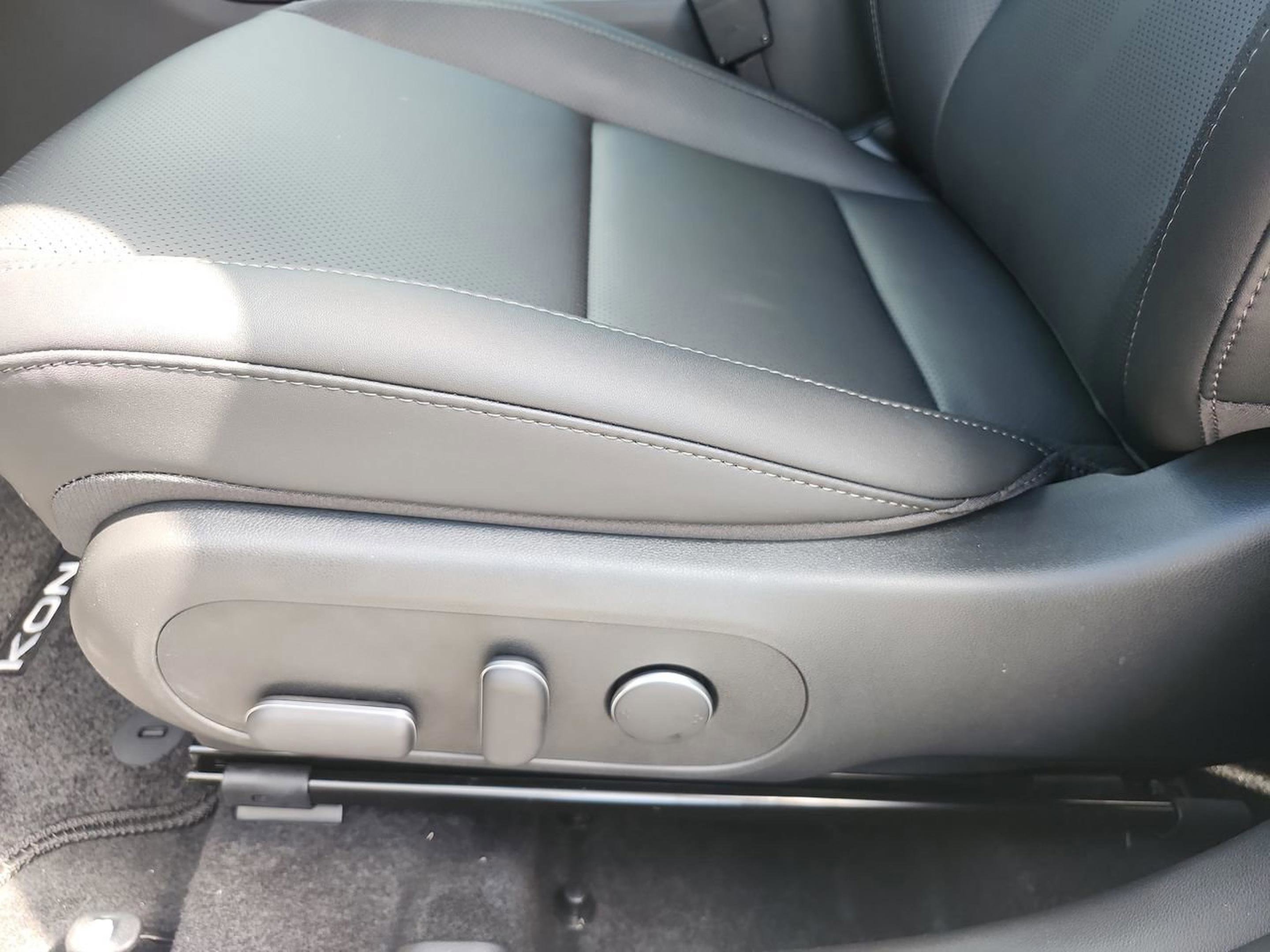 Certified 2026 Hyundai Kona SEL Premium image 10