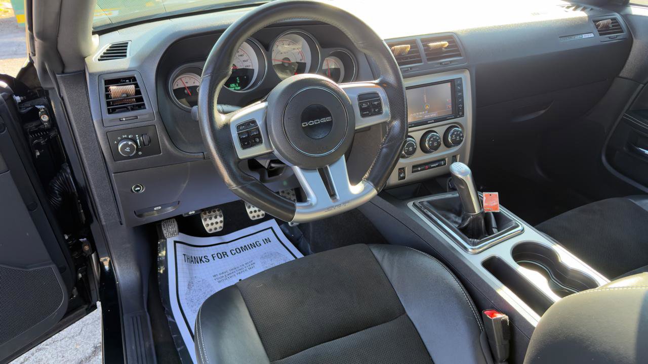 Used 2014 Dodge Challenger SRT8 w/ Harman/Kardon Audio Group image 41