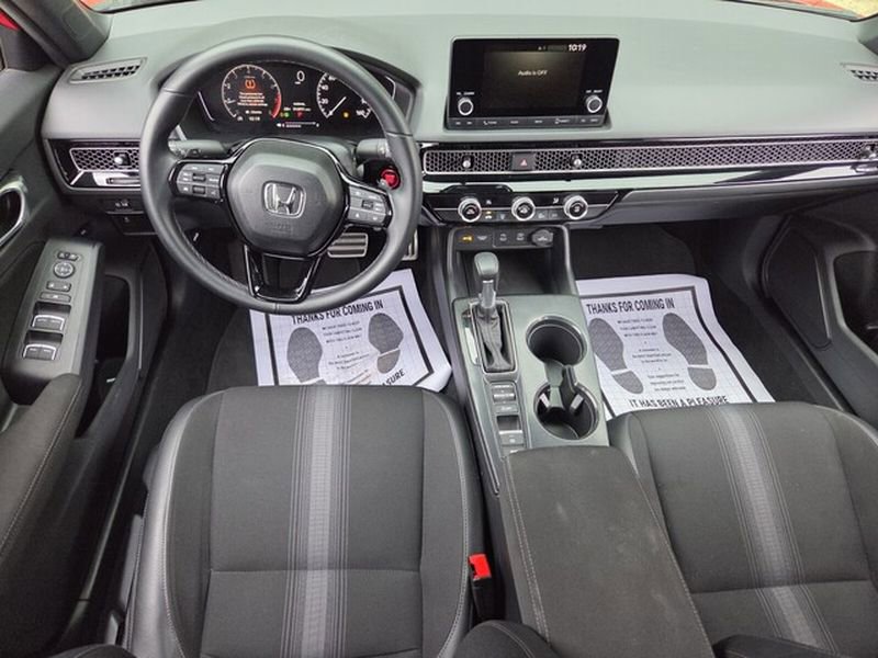 Used 2025 Honda Civic Sport image 9
