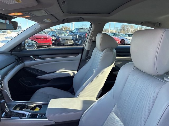 Used 2018 Honda Accord Touring image 26