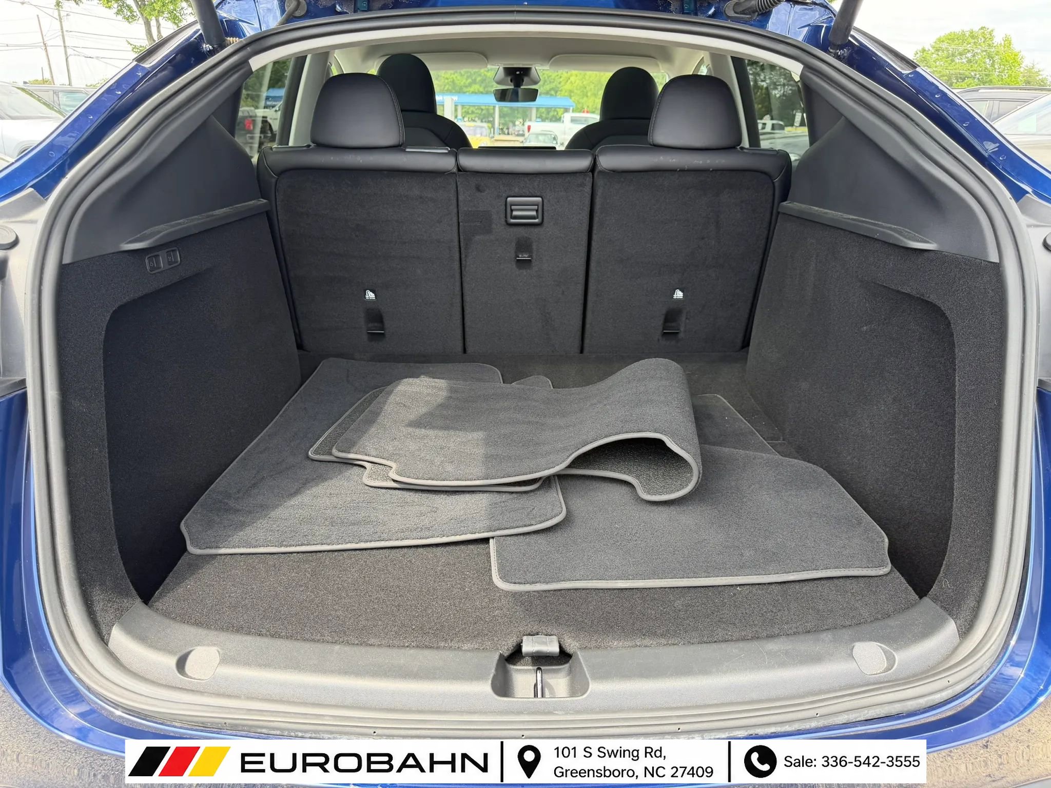 Used 2023 Tesla Model Y Performance AWD/4WD image 32
