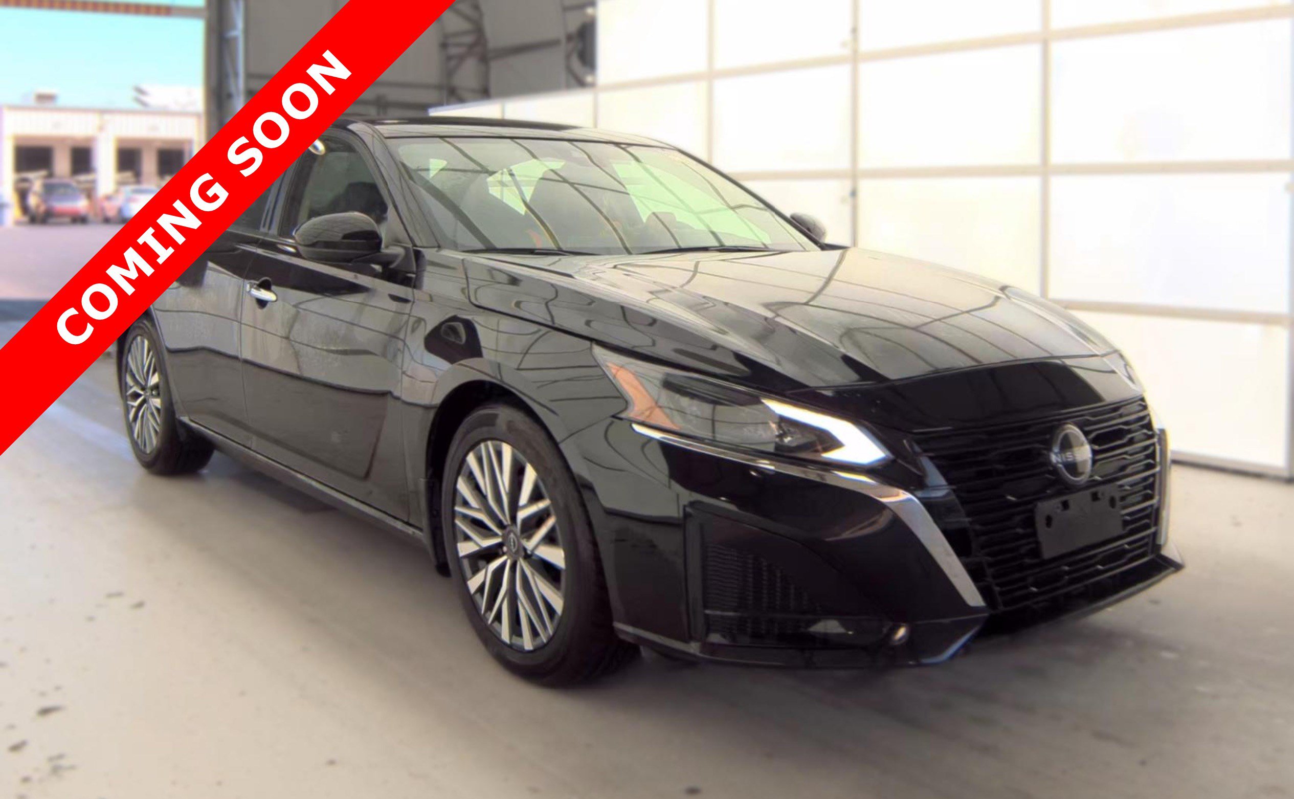 Used 2023 Nissan Altima 2.5 SV FWD image 3