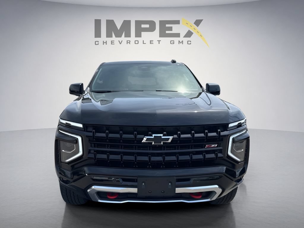 Used 2025 Chevrolet Suburban Z71 AWD/4WD image 8