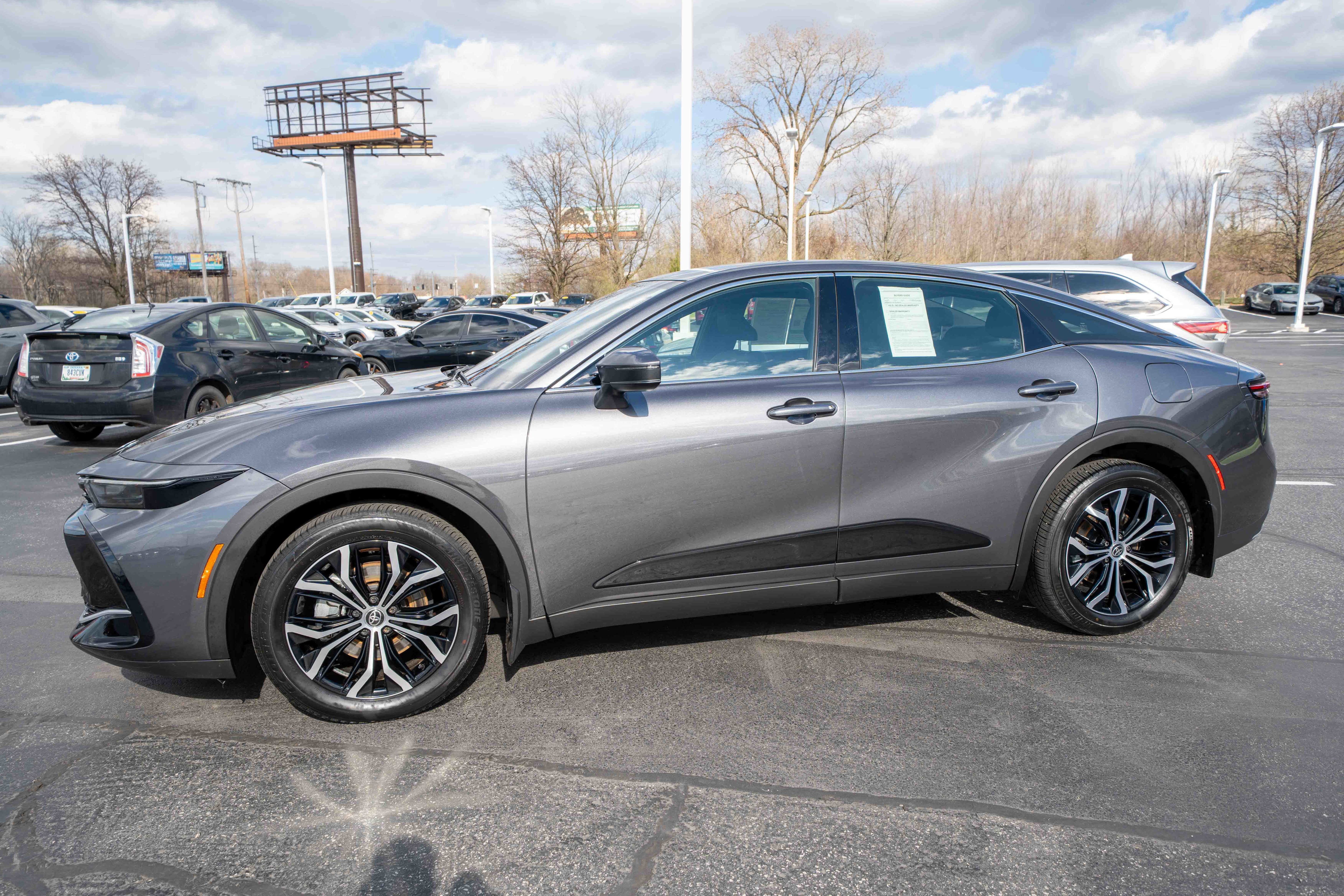 Used 2024 Toyota Crown XLE image 3