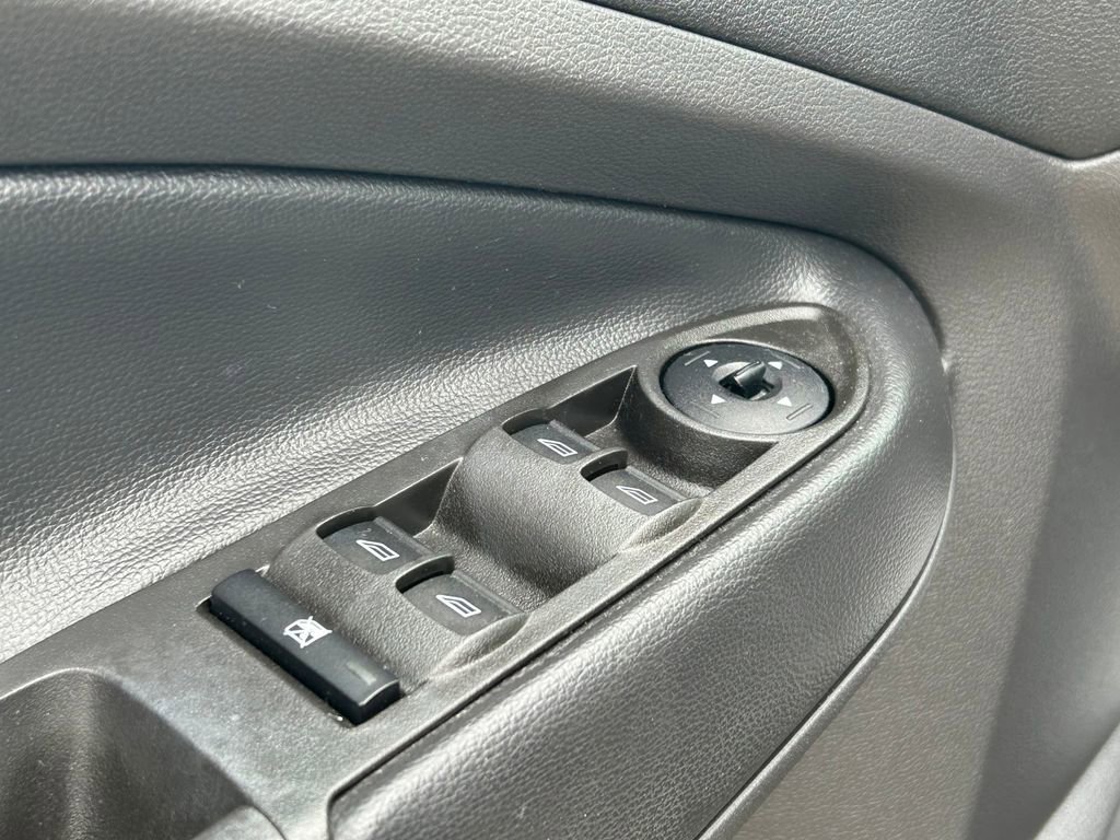 Used 2017 Ford Escape S FWD image 21