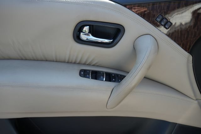 Used 2017 Nissan Armada Platinum w/ Captain Seat Package RWD image 27