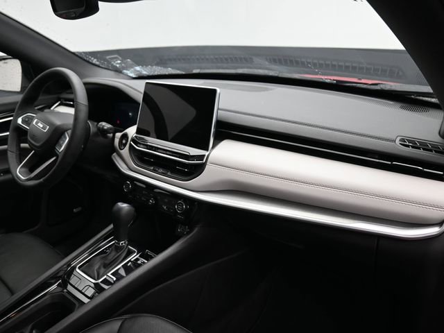 Used 2025 Jeep Compass Limited w/ Elite Group image 10