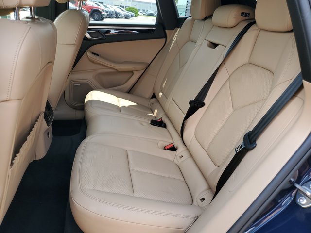 Certified 2020 Porsche Macan AWD/4WD image 20