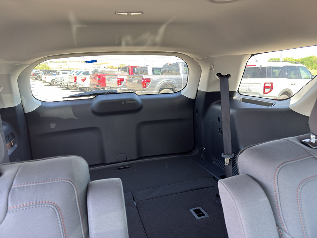 New 2026 Ford Explorer Active RWD image 21