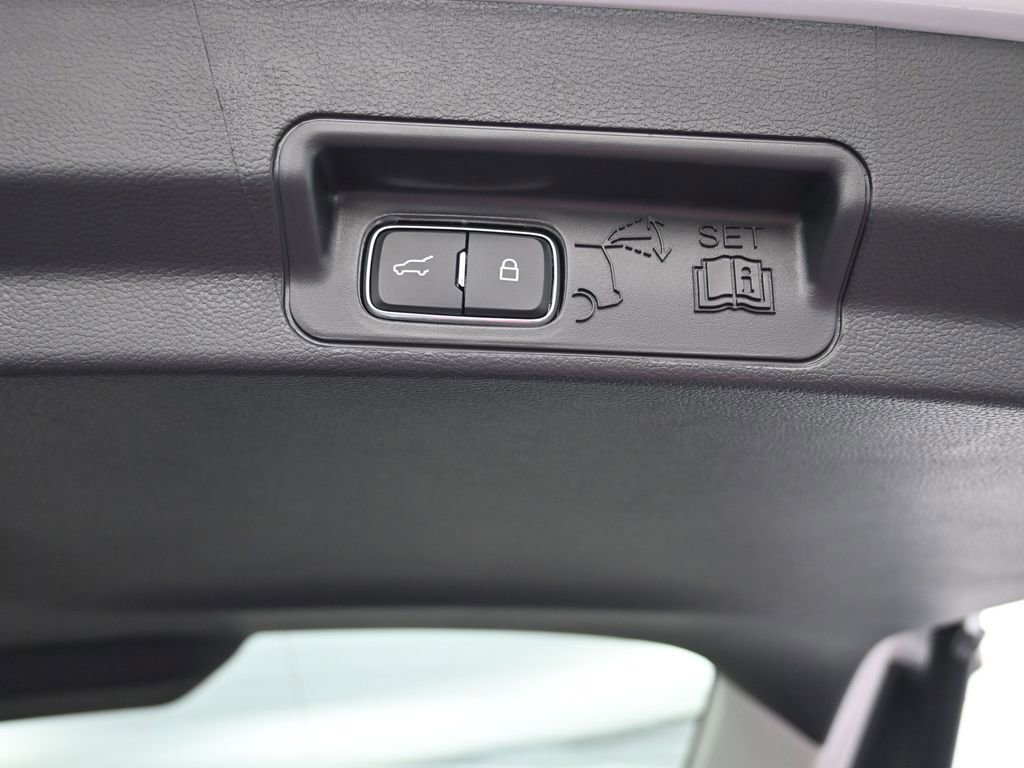 New 2026 Ford Explorer Active w/ Active Comfort Package image 35