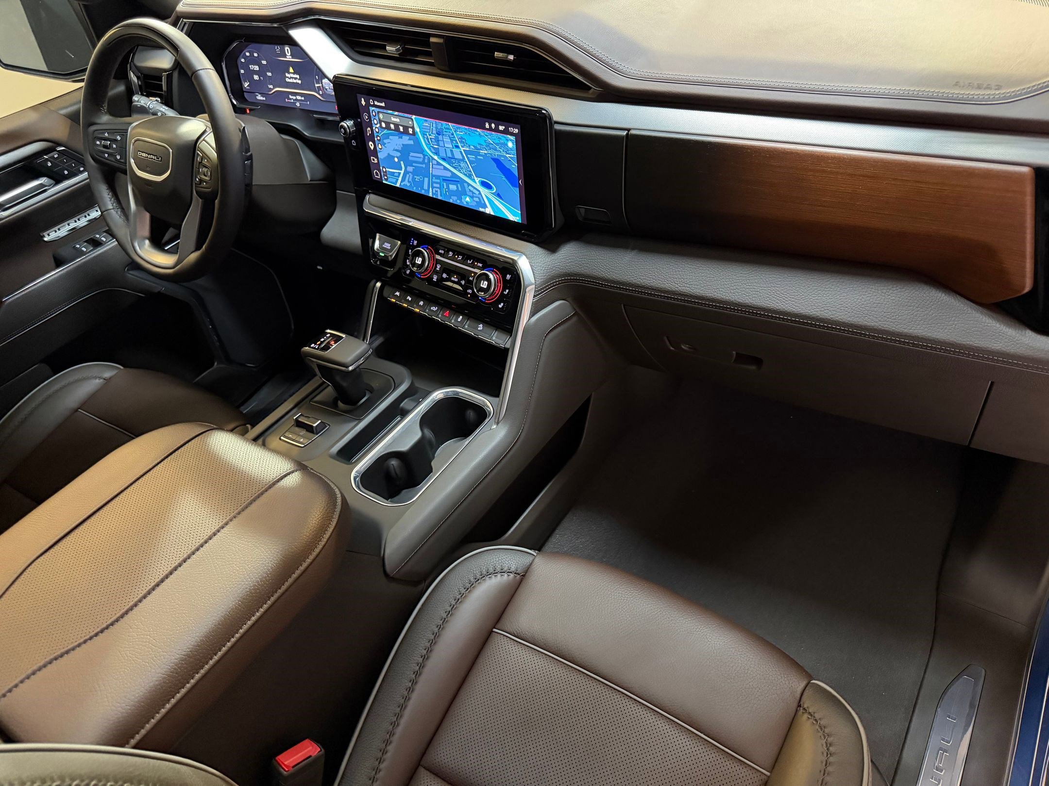 Used 2025 GMC Sierra 1500 Denali AWD/4WD image 49