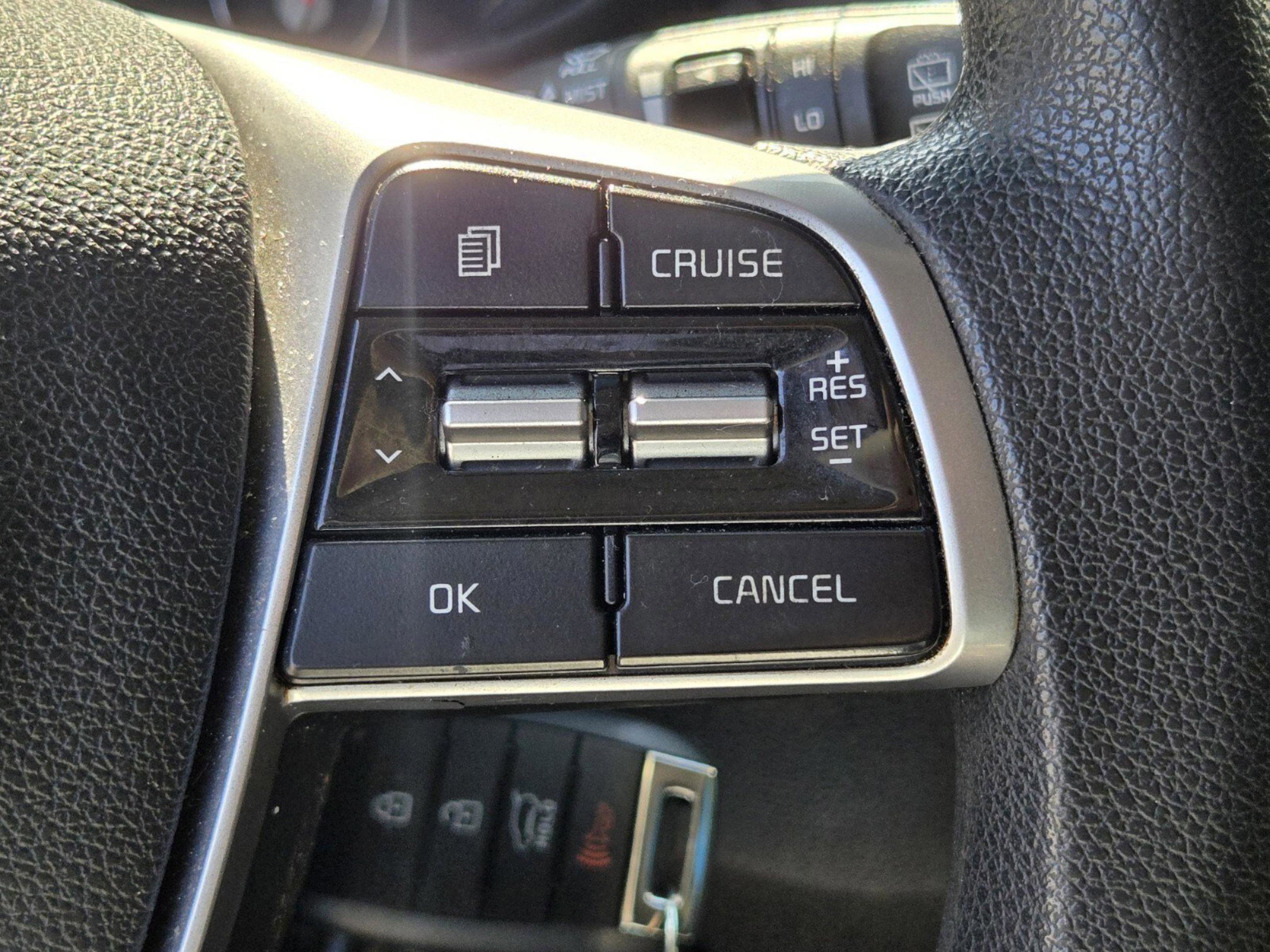 Used 2020 Kia Sorento LX AWD/4WD image 47