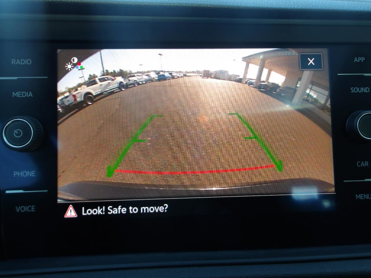 Used 2021 Volkswagen Jetta SEL FWD image 19