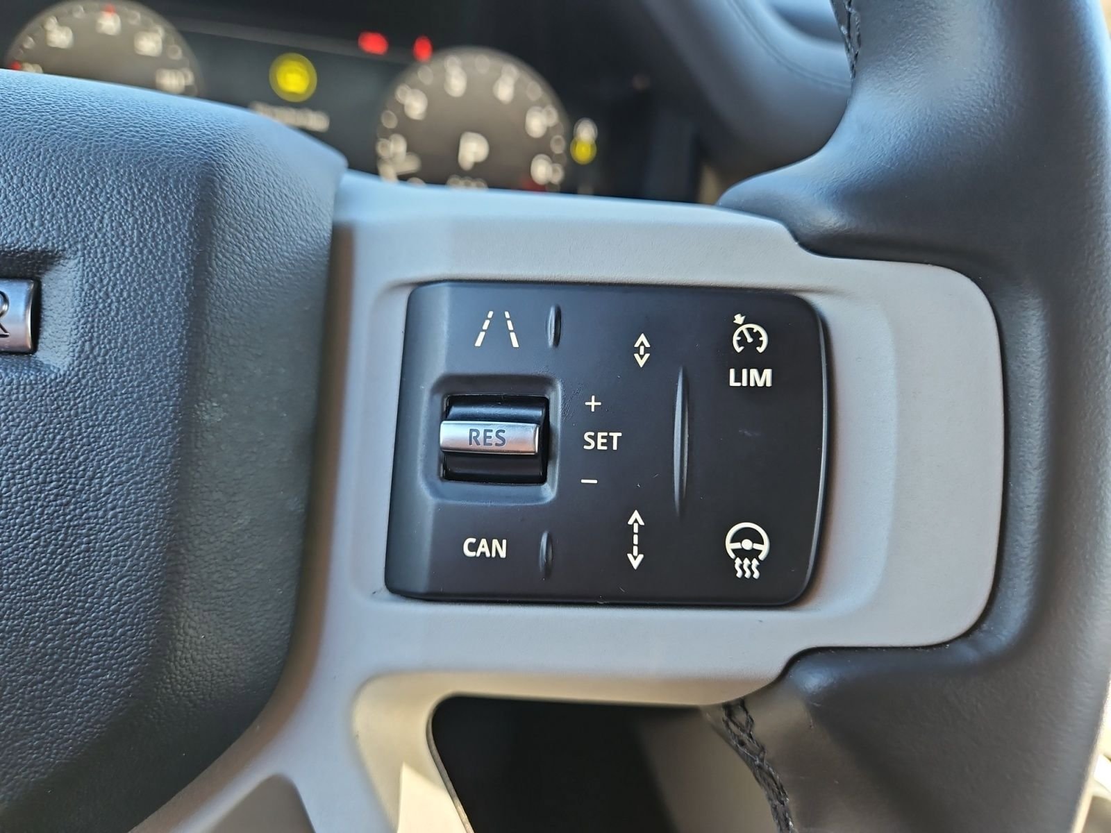 Used 2025 Land Rover Defender 110 S AWD/4WD image 25