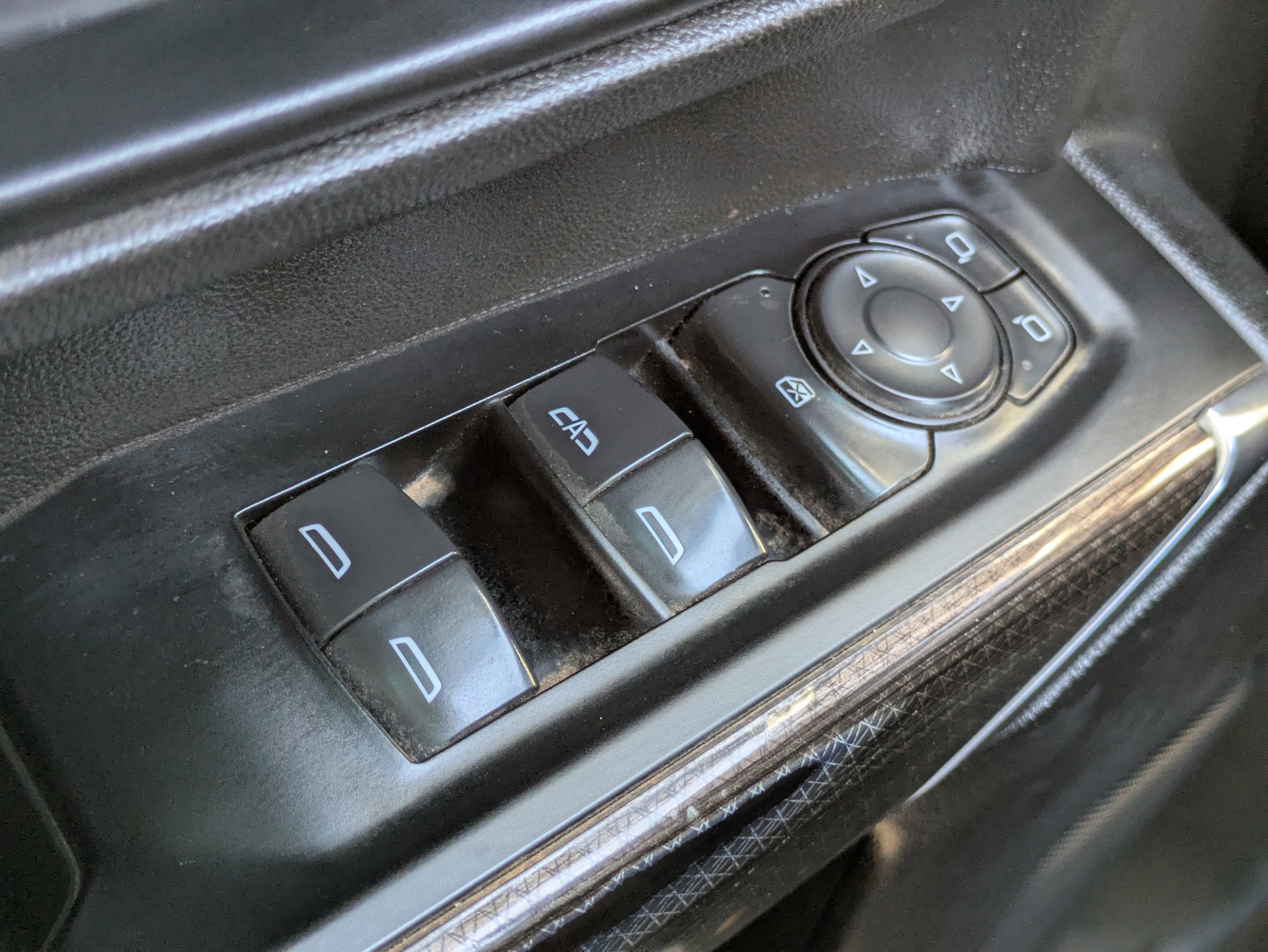 Used 2023 Chevrolet Silverado 2500 LT w/ Convenience Package image 13