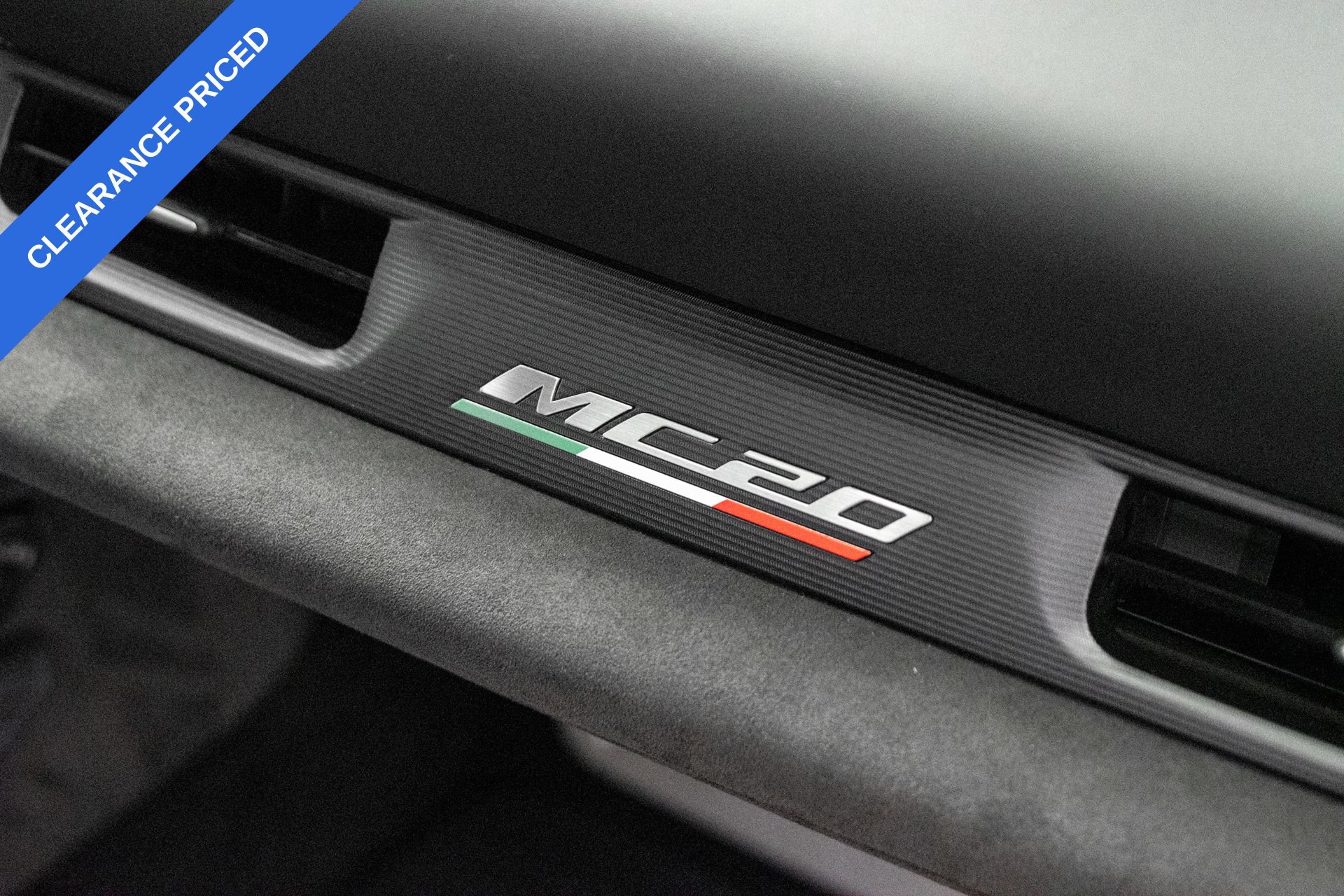 Used 2022 Maserati MC20 Coupe RWD image 32