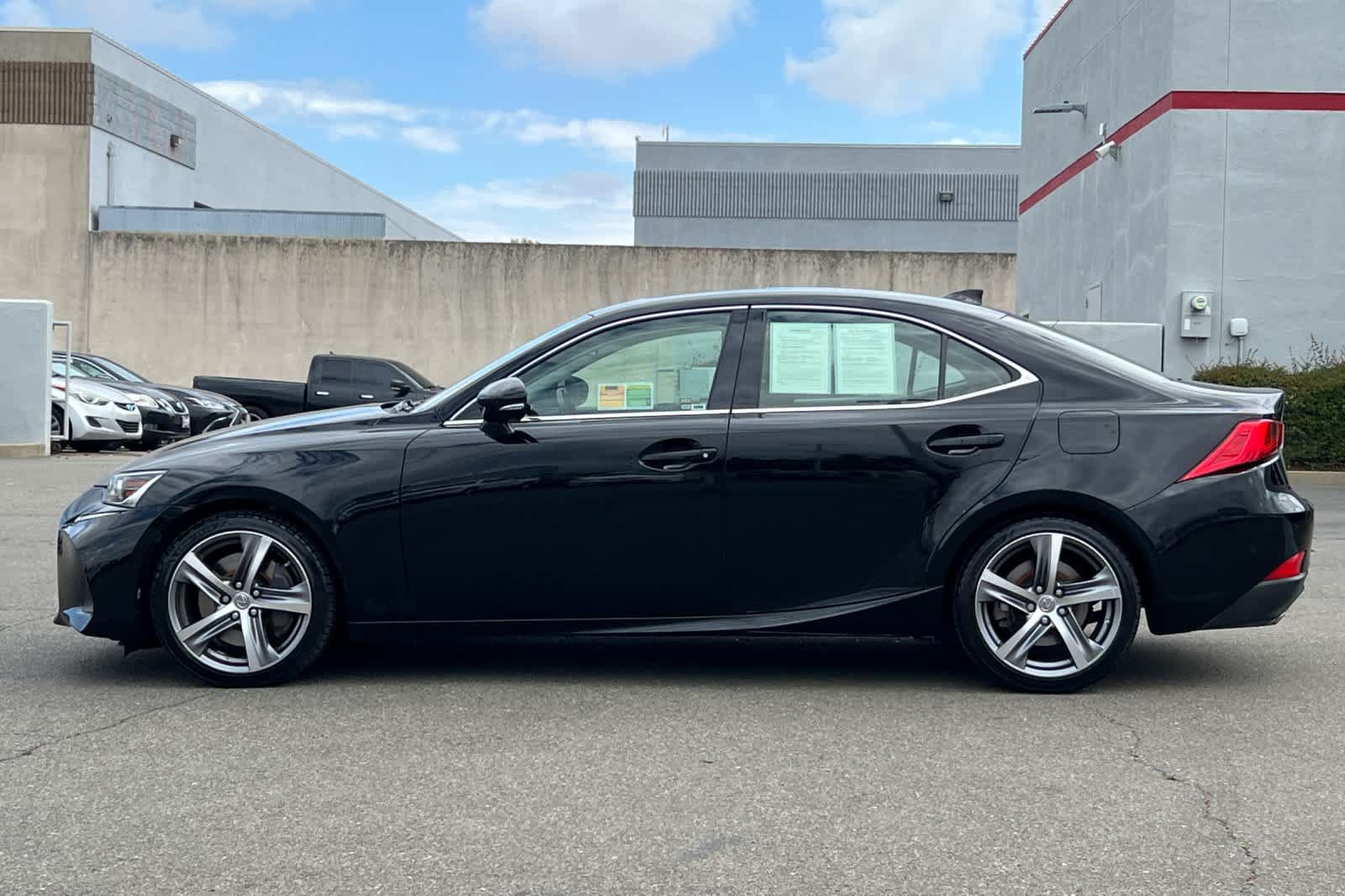 Used 2017 Lexus IS 200t w/ Navigation System Package RWD image 9