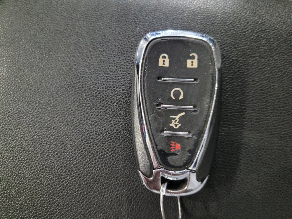 Used 2020 Chevrolet Equinox LT image 32