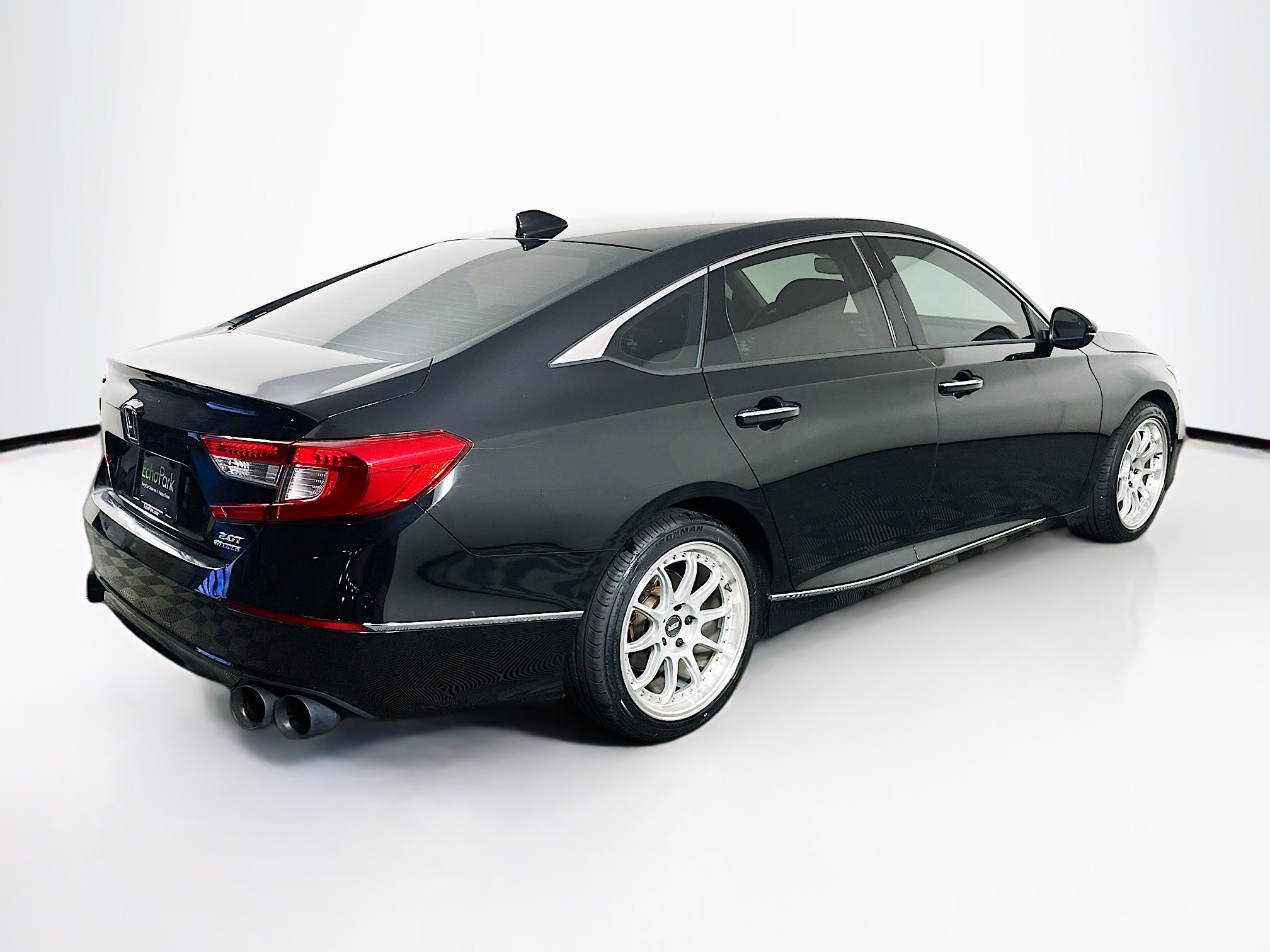 Used 2019 Honda Accord Touring image 9