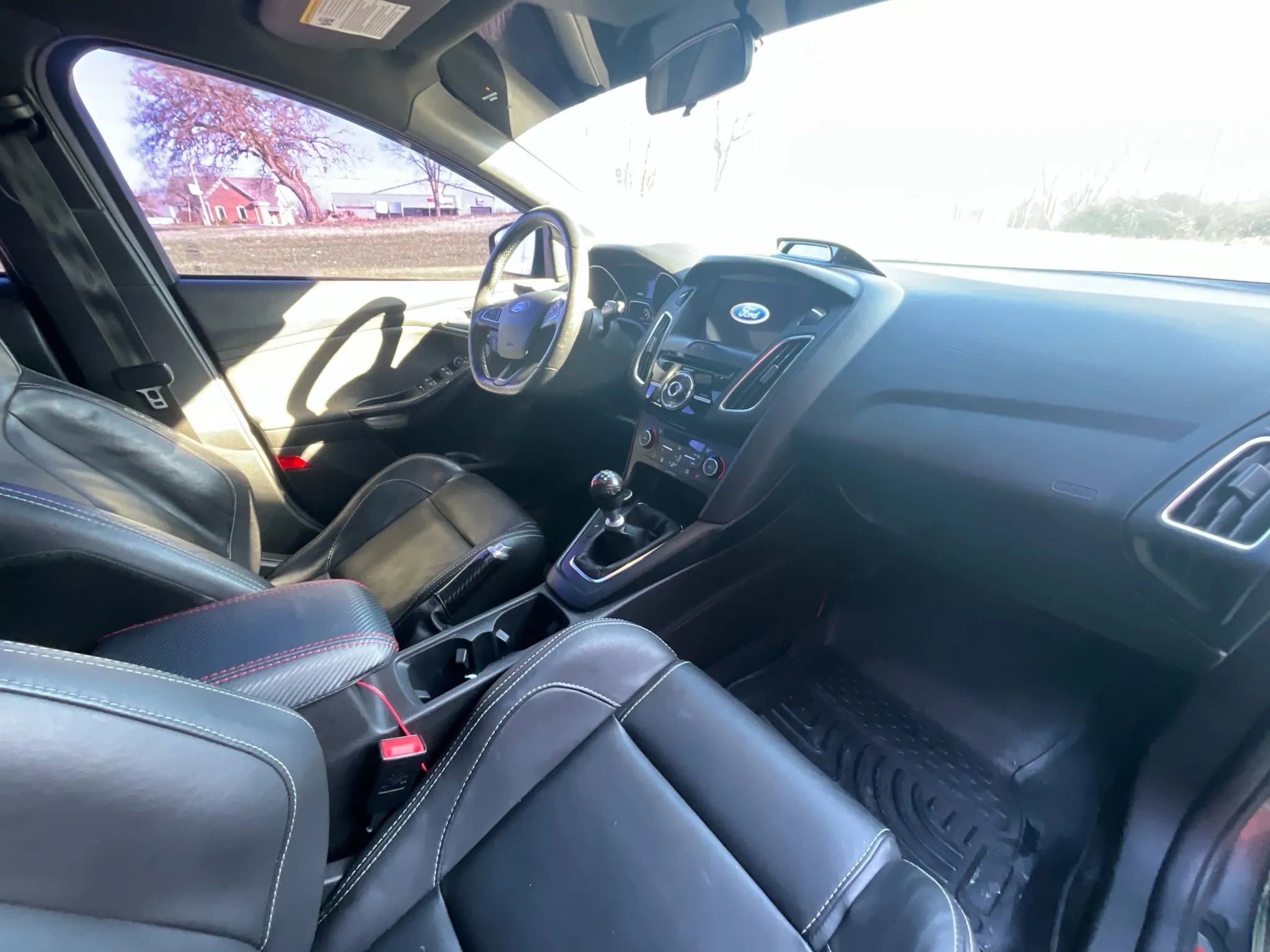 Used 2017 Ford Focus ST image 15