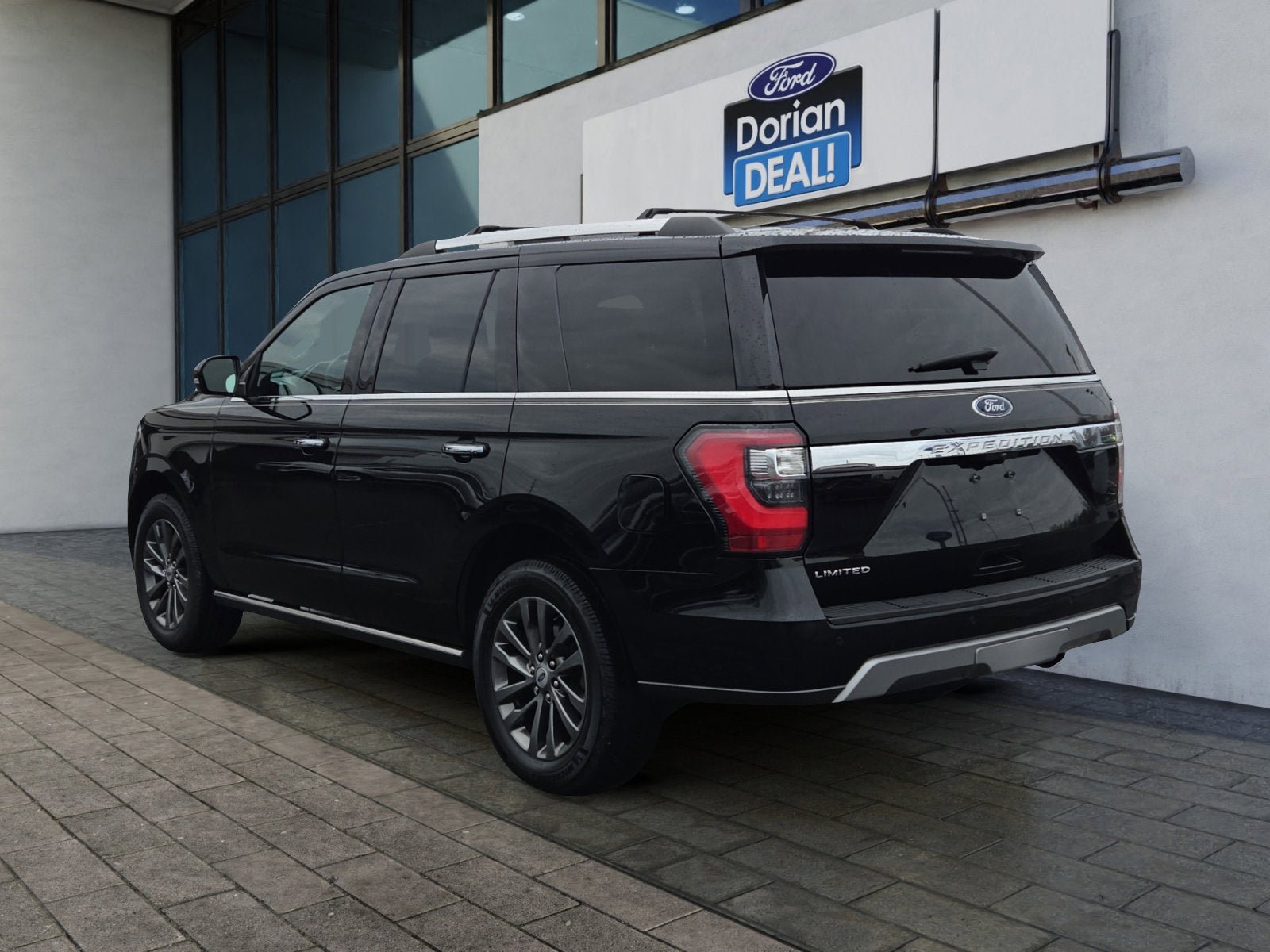 Used 2020 Ford Expedition Limited w/ Equipment Group 301A image 5