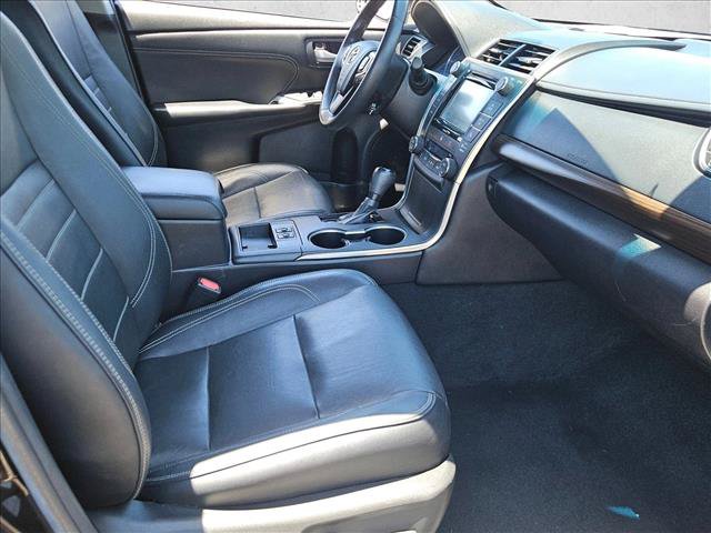 Used 2017 Toyota Camry XLE w/ Moonroof Package FWD image 26