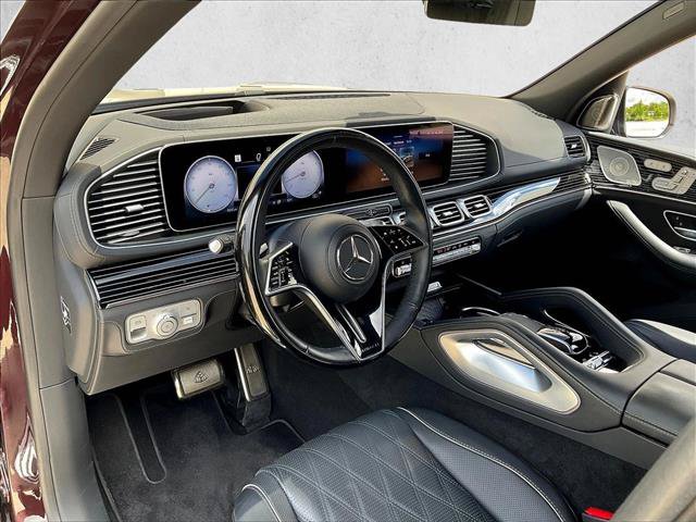 Used 2024 Mercedes-Benz Maybach GLS 600 4MATIC image 13