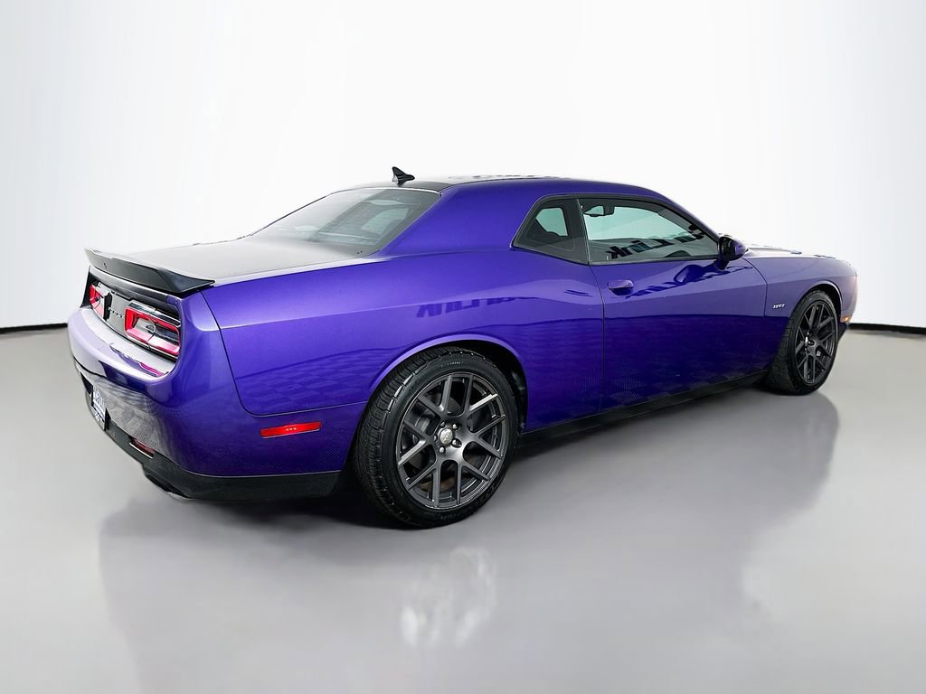 Used 2016 Dodge Challenger R/T RWD image 8