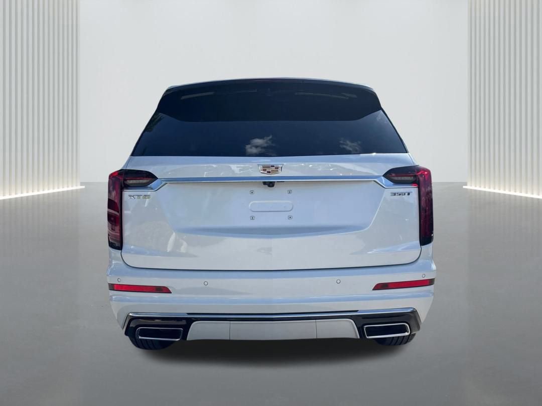 New 2025 Cadillac XT6 Luxury image 6