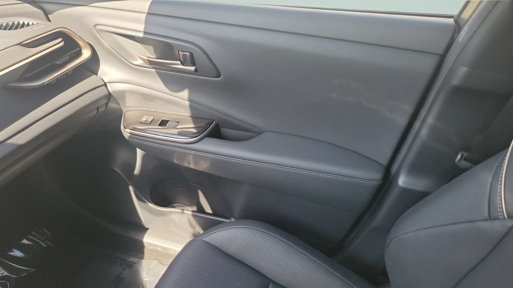 Certified 2024 Toyota Crown AWD/4WD image 16