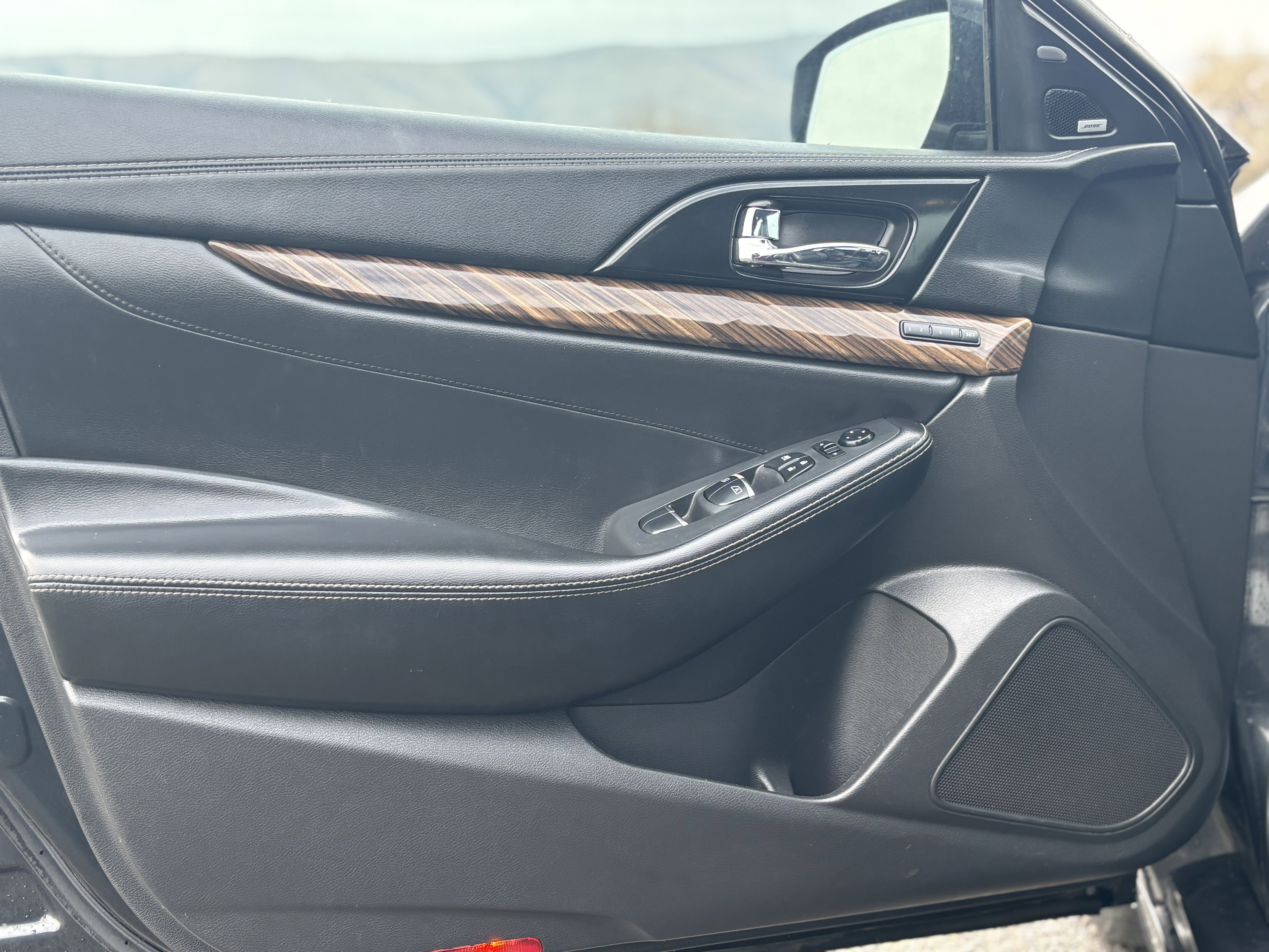 Used 2017 Nissan Maxima Platinum FWD image 18