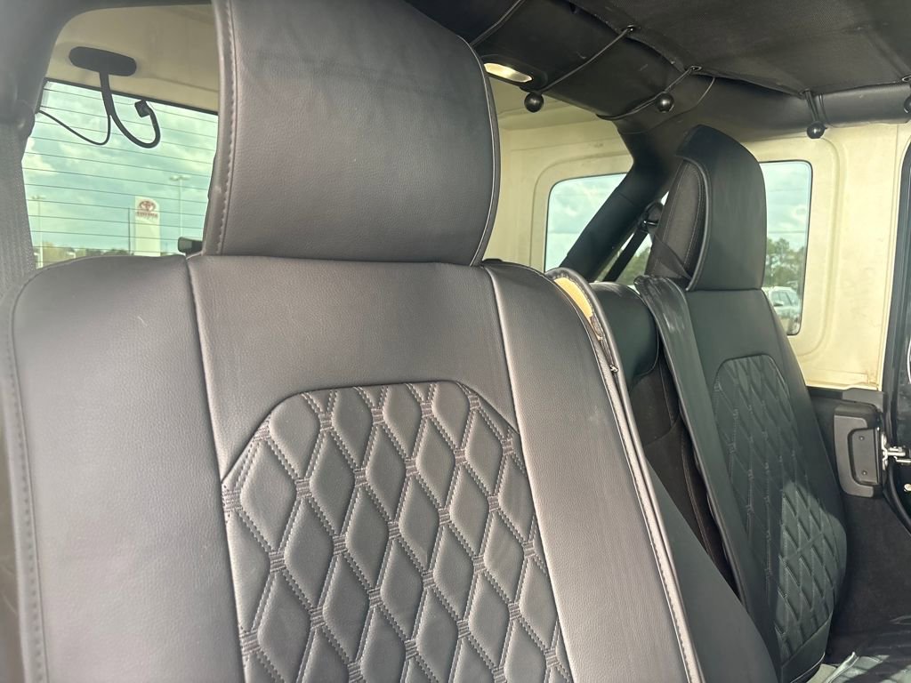Used 2019 Jeep Wrangler Unlimited Sport S image 22