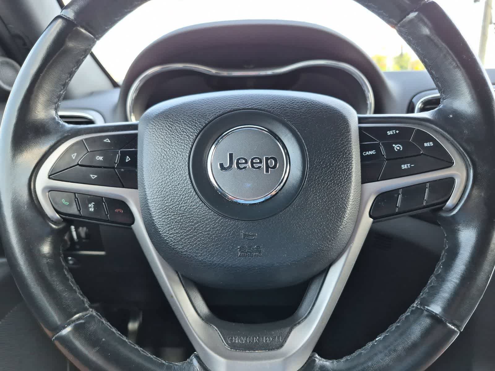 Used 2020 Jeep Grand Cherokee Laredo w/ Laredo X Package RWD image 21