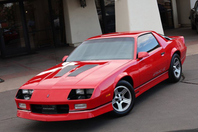 Used 1990 Chevrolet Camaro IROC-Z RWD image 1