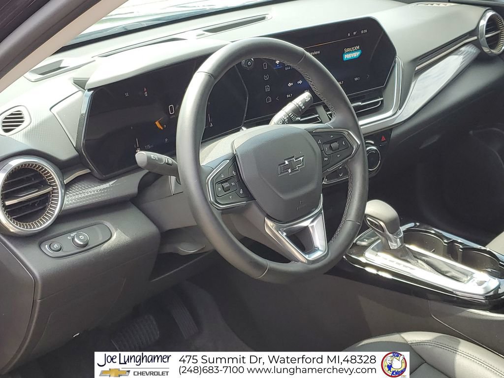 Certified 2025 Chevrolet Trax ACTIV w/ Driver Confidence Package FWD image 11