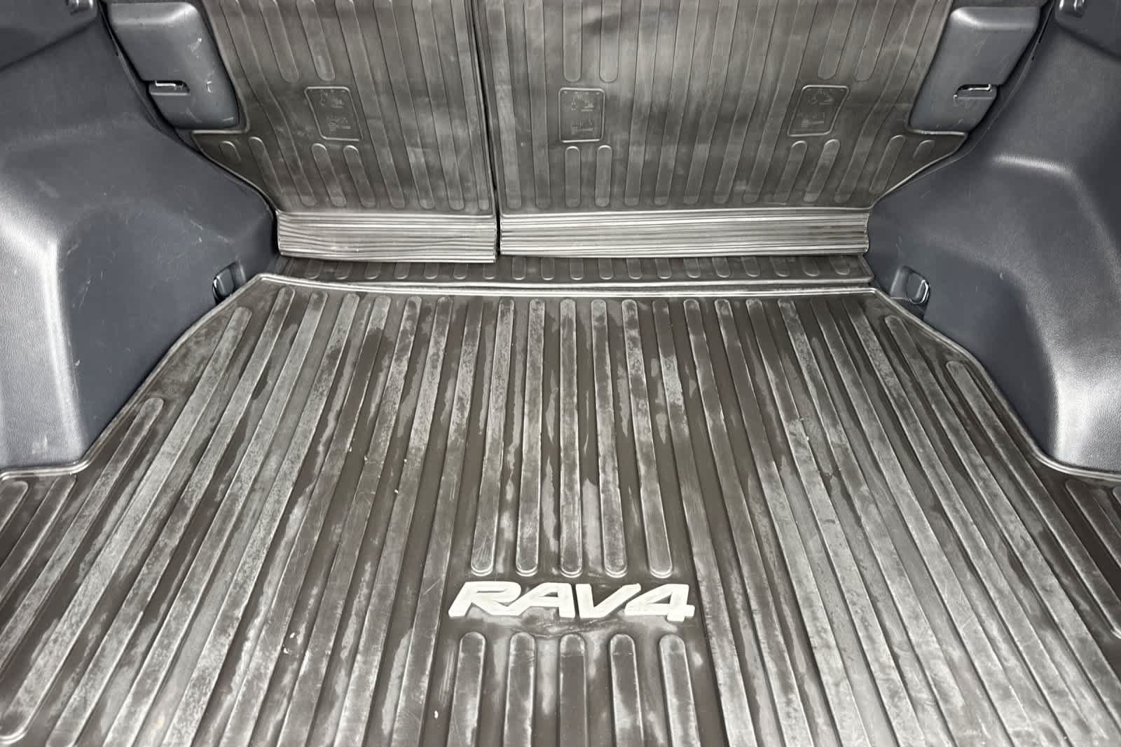 Certified 2024 Toyota RAV4 LE AWD/4WD image 15