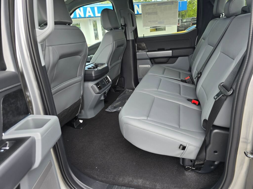 New 2025 Ford F150 Lightning Flash AWD/4WD image 12