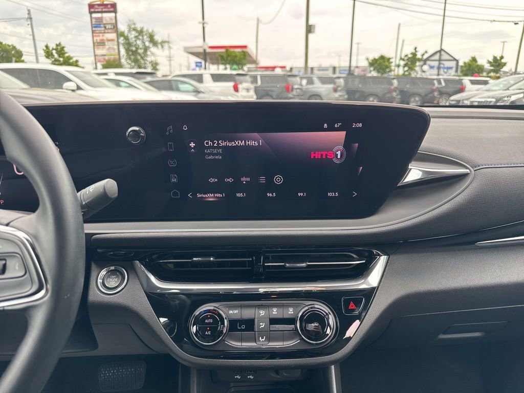 Used 2025 Buick Envista Sport Touring FWD image 20