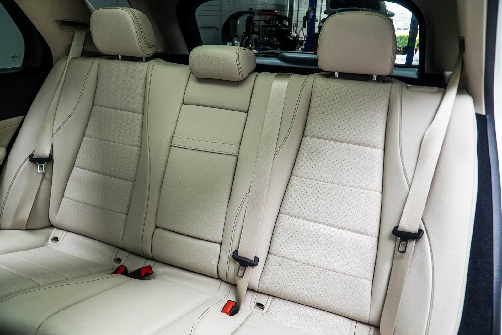 Used 2024 Mercedes-Benz GLE 450 4MATIC image 34