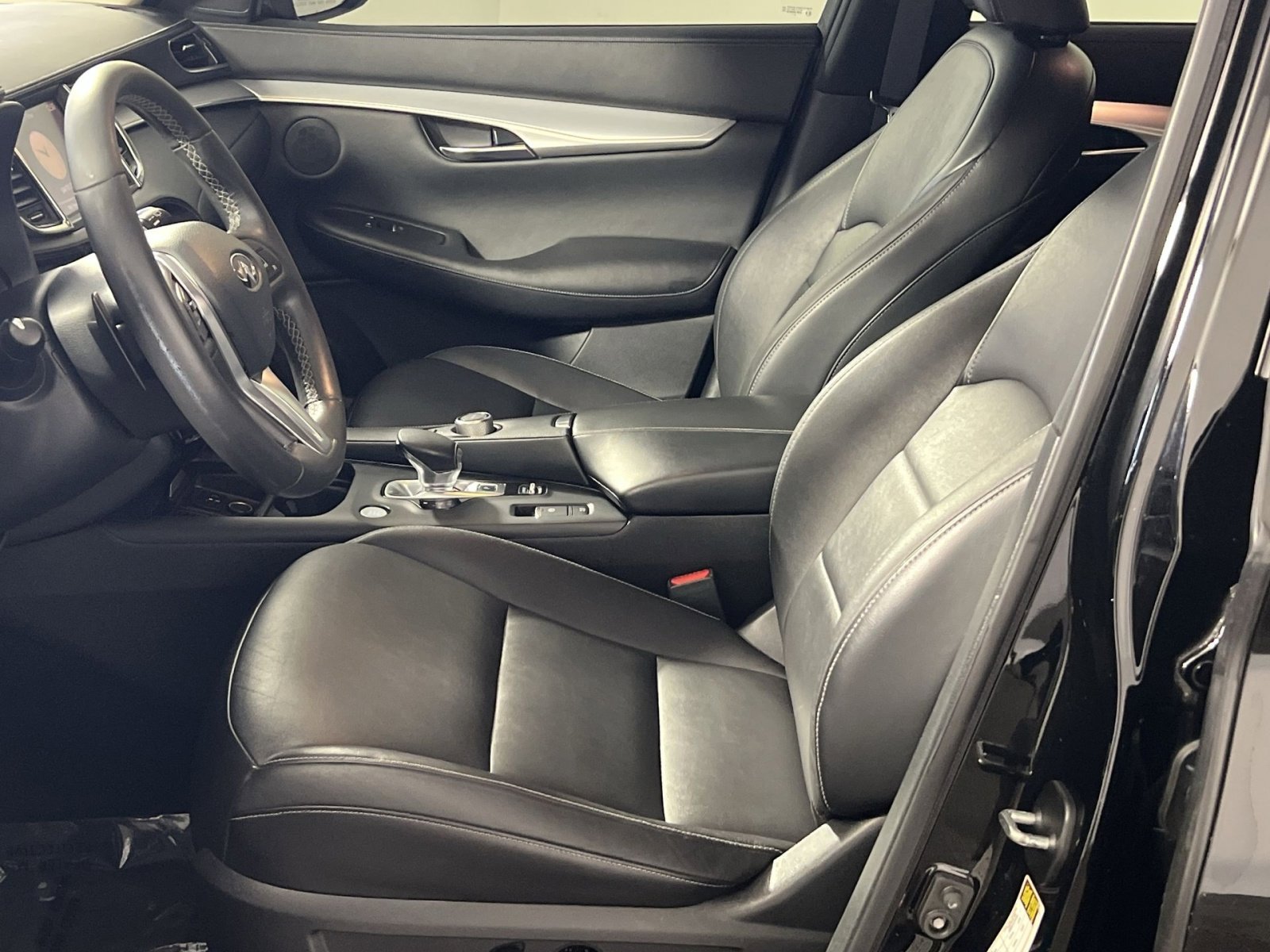Used 2019 INFINITI QX50 Luxe image 13