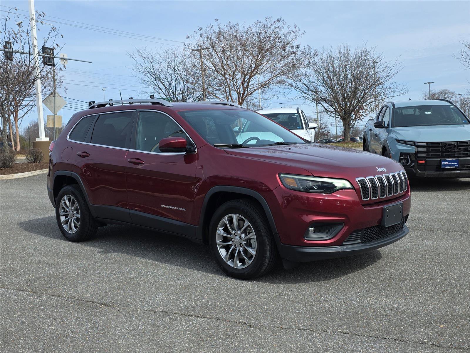 Used 2021 Jeep Cherokee Latitude Lux w/ Comfort/Convenience Group image 2